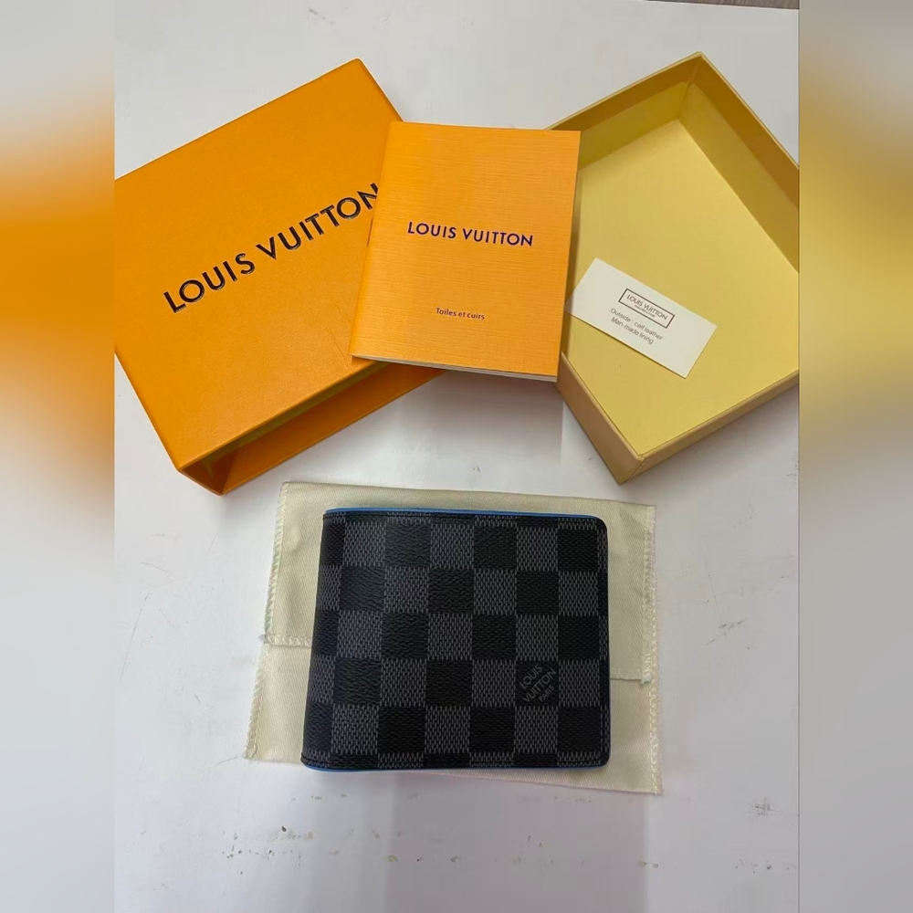 Louis Vuitton Slender Wallet